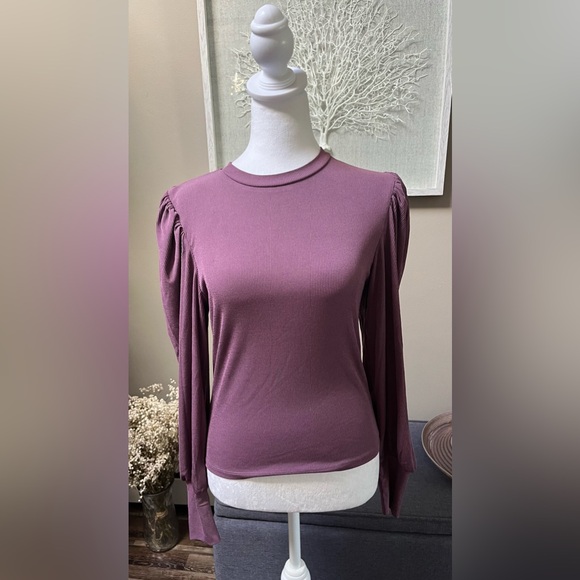 Lulus Ribbed Puff Sleeve Top - Picture 5 of 10